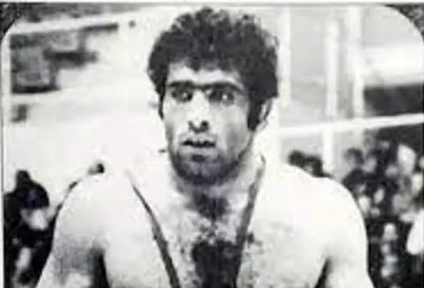 Reza Sokhtesaraei Wrestling