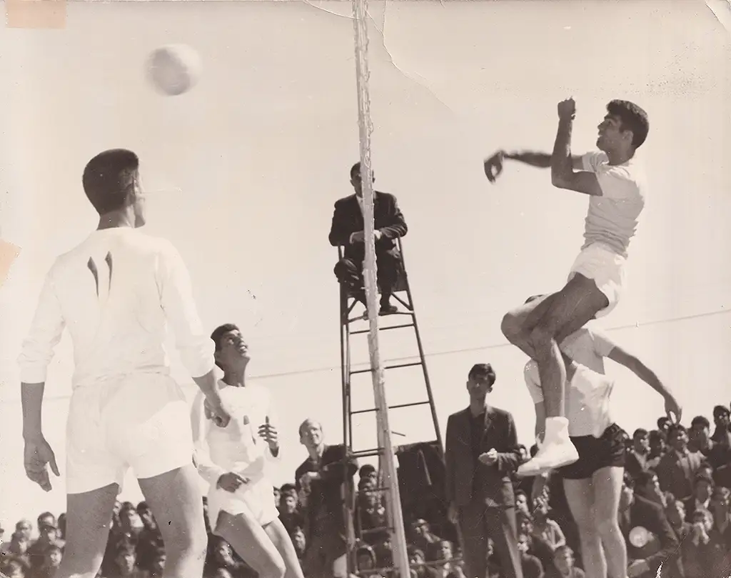 Manouchehr Shamshiri as captain of the Birjand volleyball team